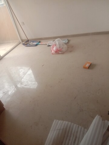 Room in 2 BHK Apartment at Mahagun Mywoods, Sector 16c Greater Noida – for Rent