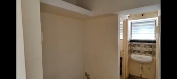 Room in 1 BHK Apartment at Mhada Bombay Dyeing Mill, Wadala – for Rent