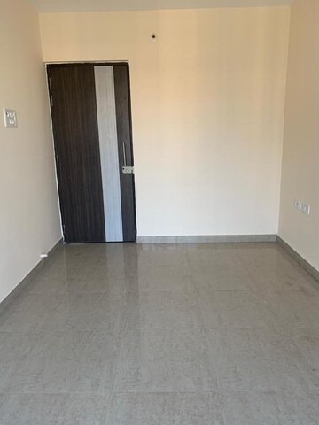 Room in 2 BHK Apartment at Mohan Willows, Badlapur East – for Sale