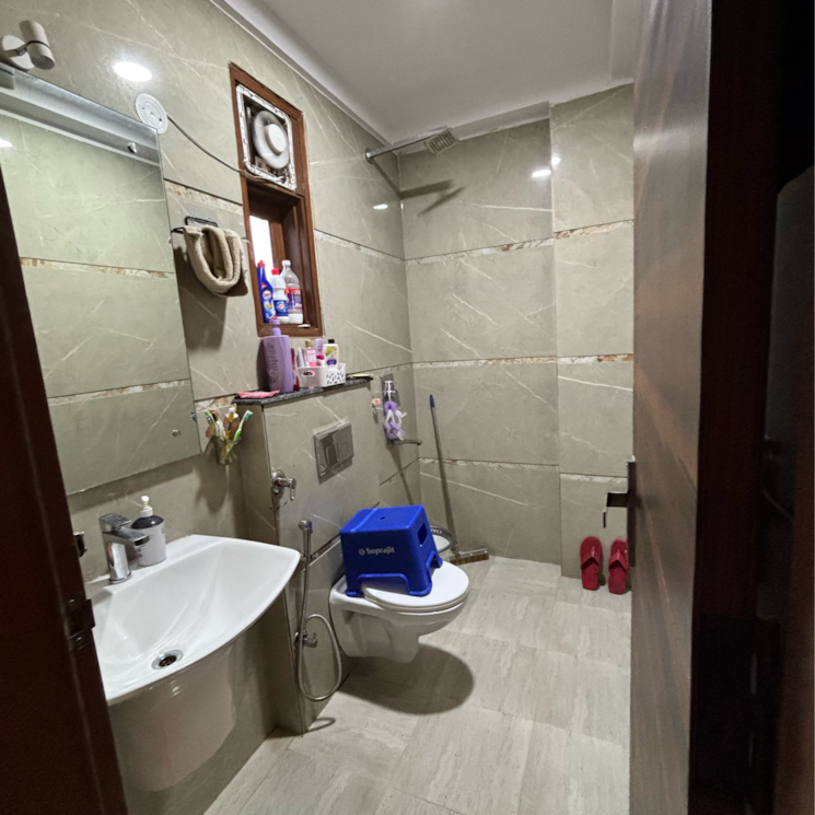Attached Bathroom, malviya nagar 3 Bedroom 1300 Sq.Ft. Builder Floor In Malviya Nagar Delhi 8026463