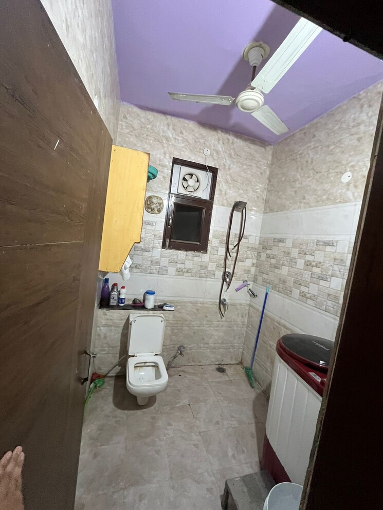 Bathroom, ms-enclave-zirakpur 3 Bedroom 1100 Sq.Ft. Builder Floor In Dhakoli Village Zirakpur 8026478