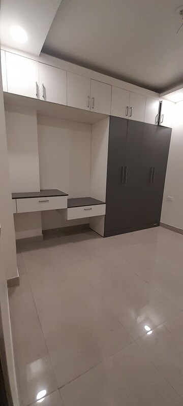 2 BHK Apartment For Sale in Nimbus The Express Park View II, Chi V Greater Noida