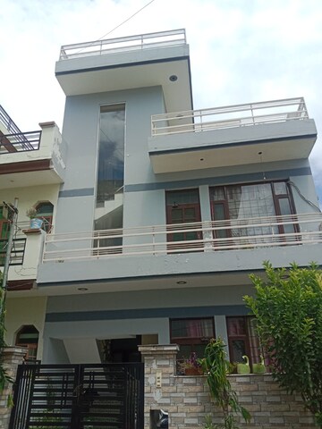 6 BHK Independent House – Exterior View View at City Pride Zirakpur, Ambala Highway - for Sale