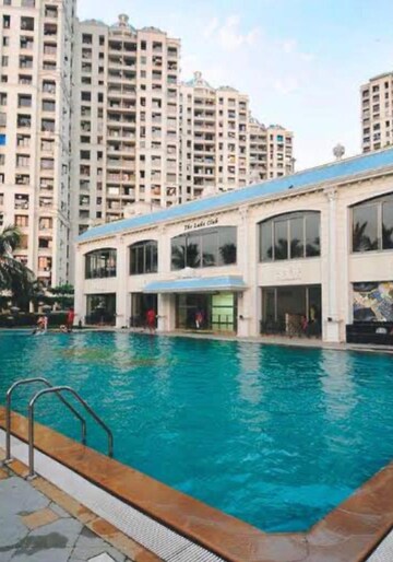 Master Bedroom in 2 BHK Apartment at Lake Home, Powai – for Rent