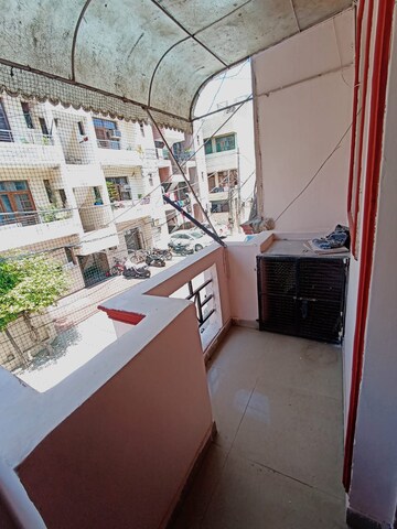 Balcony in 3 BHK Builder Floor at Vip Road – for Rent