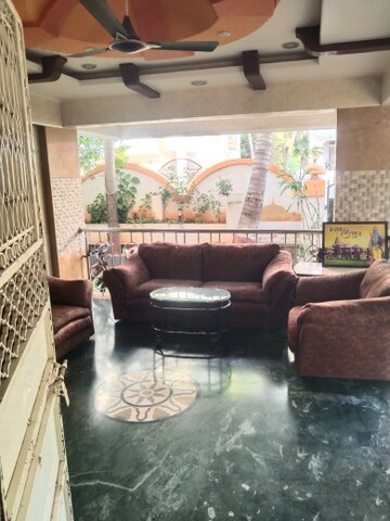 Living Room in 2 BHK Apartment at Gokhalenagar – for Rent