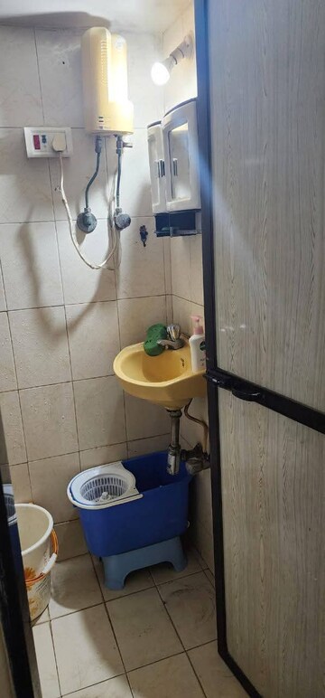 Bathroom in 2 BHK Apartment at Jyoti Complex, Goregaon East – for Rent