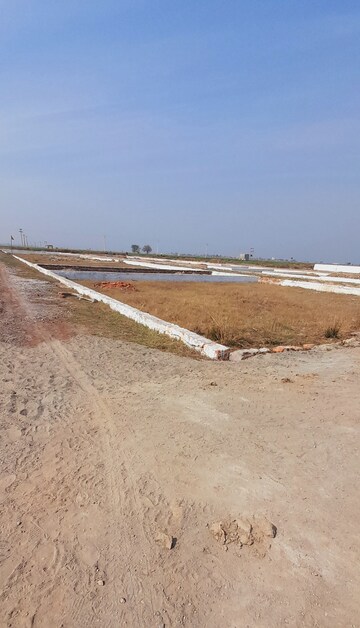  Plot For Sale in Jewar