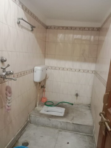 Bathroom in 2 BHK Builder Floor at Ansal Plaza Sector-23, Sector 23 – for Rent