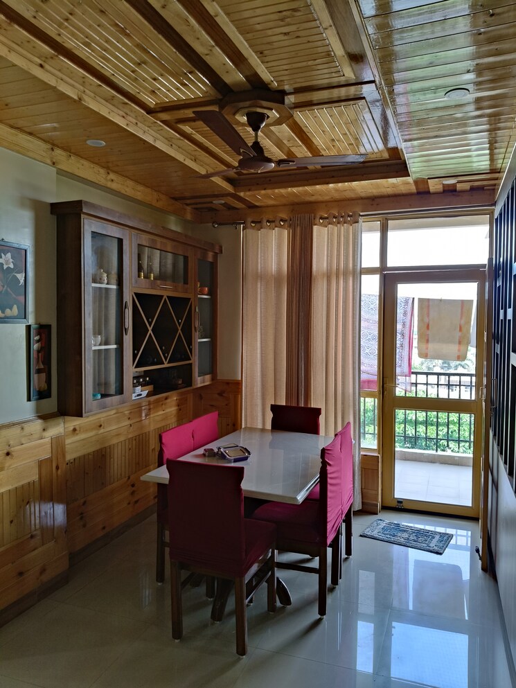 Living Room, sushma-elite-cross 3 Bedroom 1685 Sq.Ft. Apartment In Dhakoli Village Zirakpur 8026558