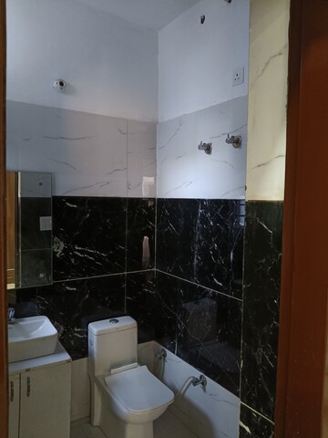 Master Bedroom in 3 BHK Builder Floor at Sanauli – for Rent