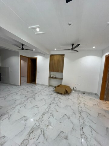 Room in 2 BHK Builder Floor at Sector 47 – for Rent