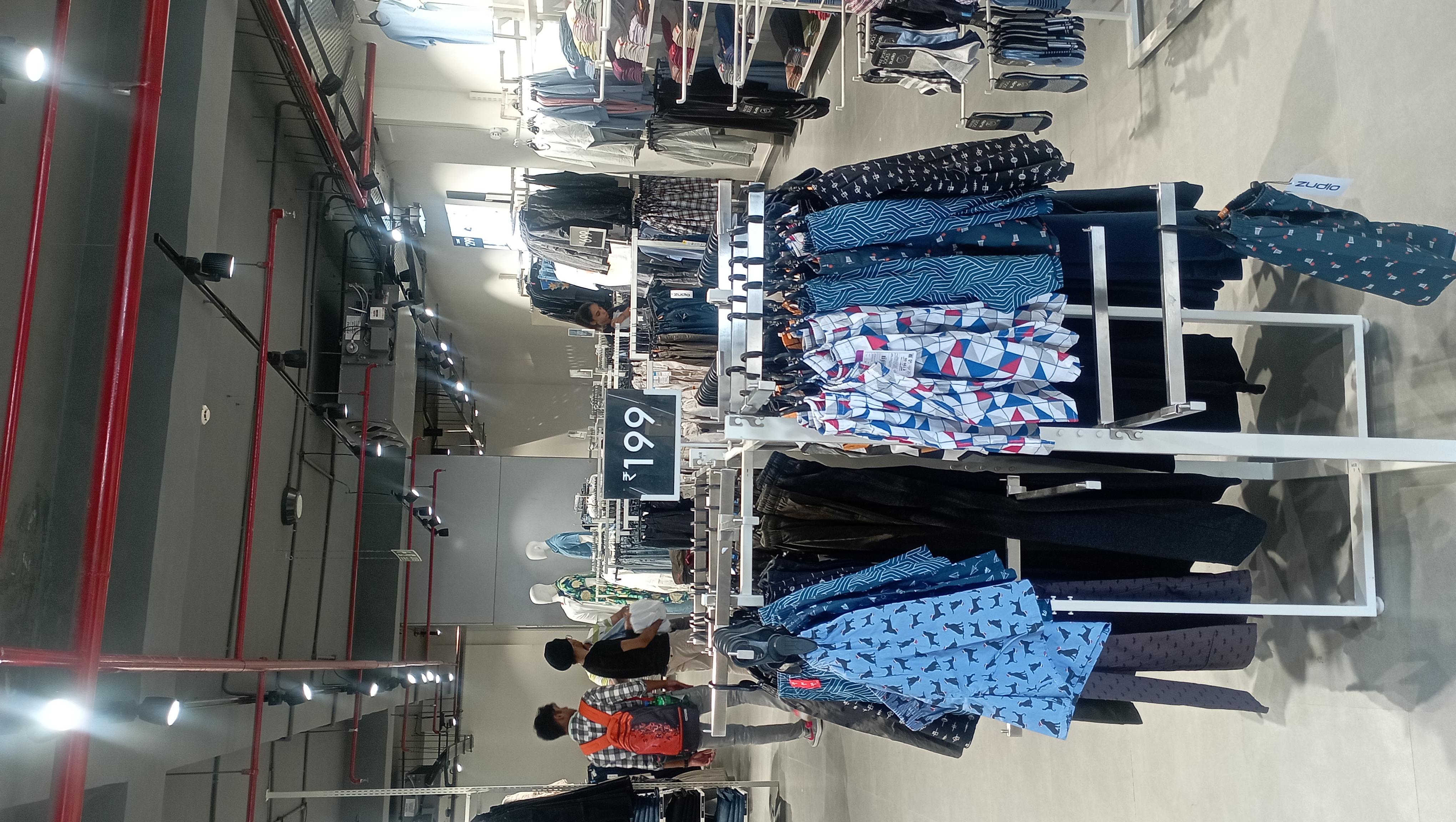 Showroom For Sale in Royal Oxford Street