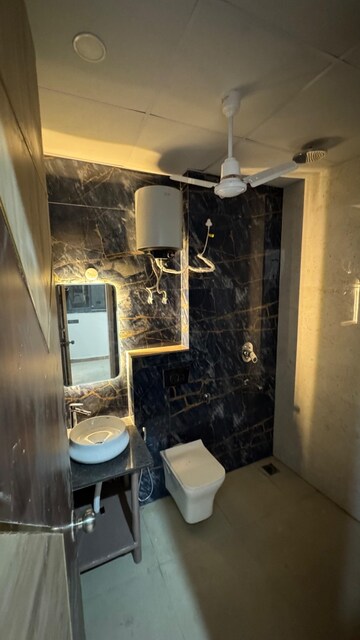 Living Room in 1 BHK Builder Floor at Sector 23 – for Rent