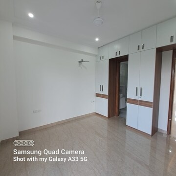 Master Bedroom in 3 BHK Builder Floor at Sector 14 – for Rent
