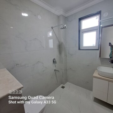 Master Bedroom in 3 BHK Builder Floor at Sector 14 – for Rent