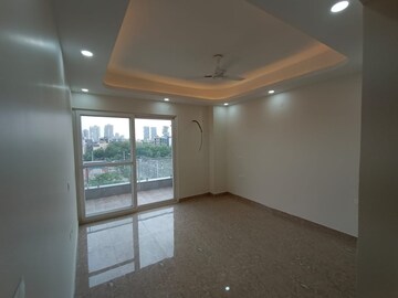 Master Bedroom in 3 BHK Builder Floor at Sector 14 – for Rent