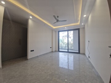 Master Bedroom in 3 BHK Builder Floor at Sector 15i – for Rent