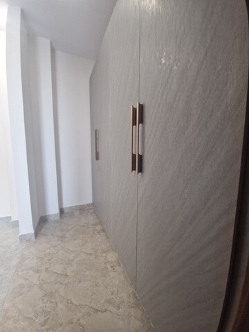 Room in 3 BHK Builder Floor at Sector 15i – for Rent