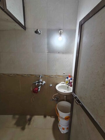 Furnished Amenities in 1 BHK Apartment at Rashmi Star City, Naigaon East – for Rent