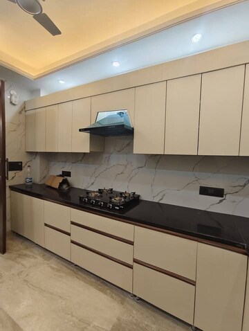 Kitchen in 3 BHK Builder Floor at Ansal Plaza Sector-23, Sector 23 – for Rent