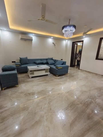 Parking in 3 BHK Builder Floor at Ansal Plaza Sector-23, Sector 23 – for Rent
