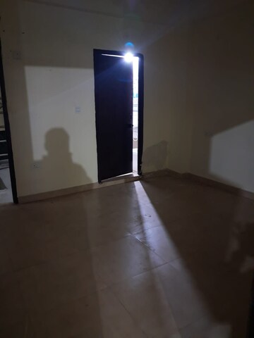 Room in 3 BHK Apartment at Gardenia Glory, Sector 46 – for Rent