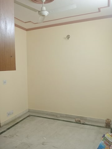 Room in 2 BHK Builder Floor at Govindpuri – for Rent
