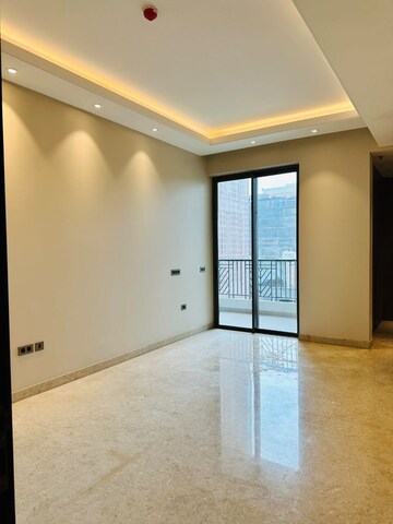 Room in 3.5 BHK Apartment at Gardenia Glory, Sector 46 – for Rent
