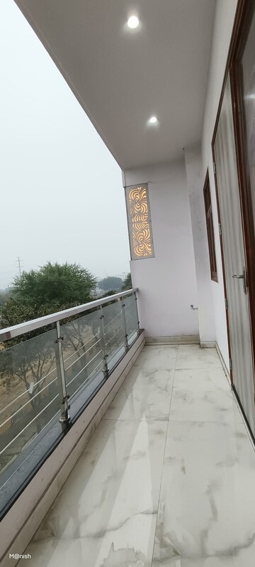 Balcony in 3 BHK Apartment at Gardenia Glory, Sector 46 – for Rent