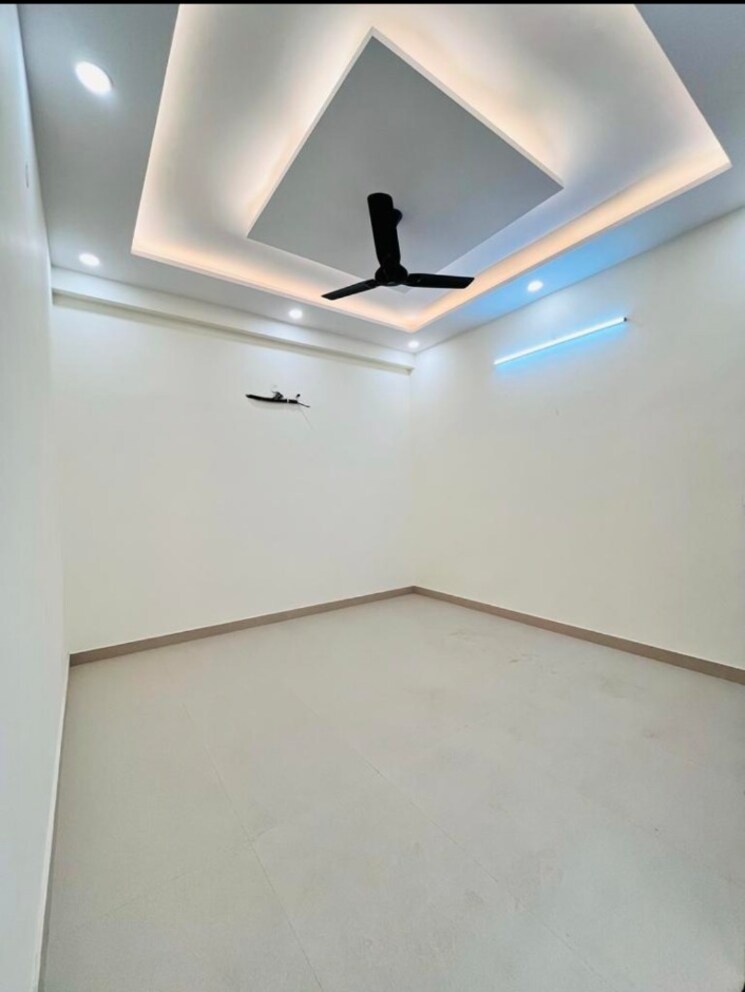 Room, valmax-homes-2 4 Bedroom 265 Sq.Yd. Builder Floor In Sector 37 Faridabad 8026697