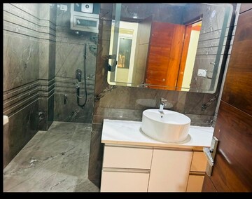 Bathroom in 4 BHK Builder Floor at Spring Field, Sector 31 – for Sale