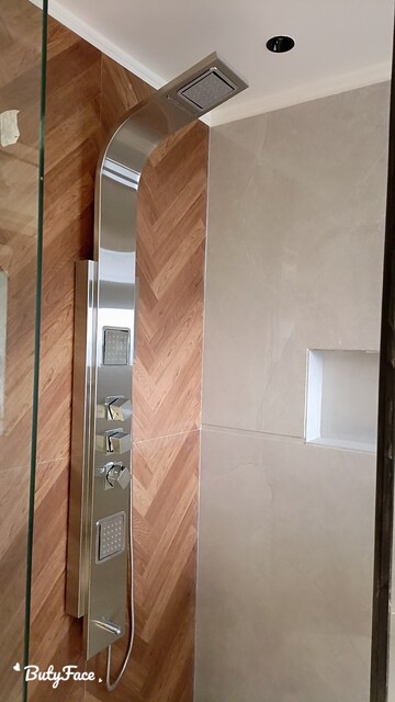 Furnished Amenities in 4 BHK Apartment at Unitech The Residences Sector 33, Sector 33 – for Sale
