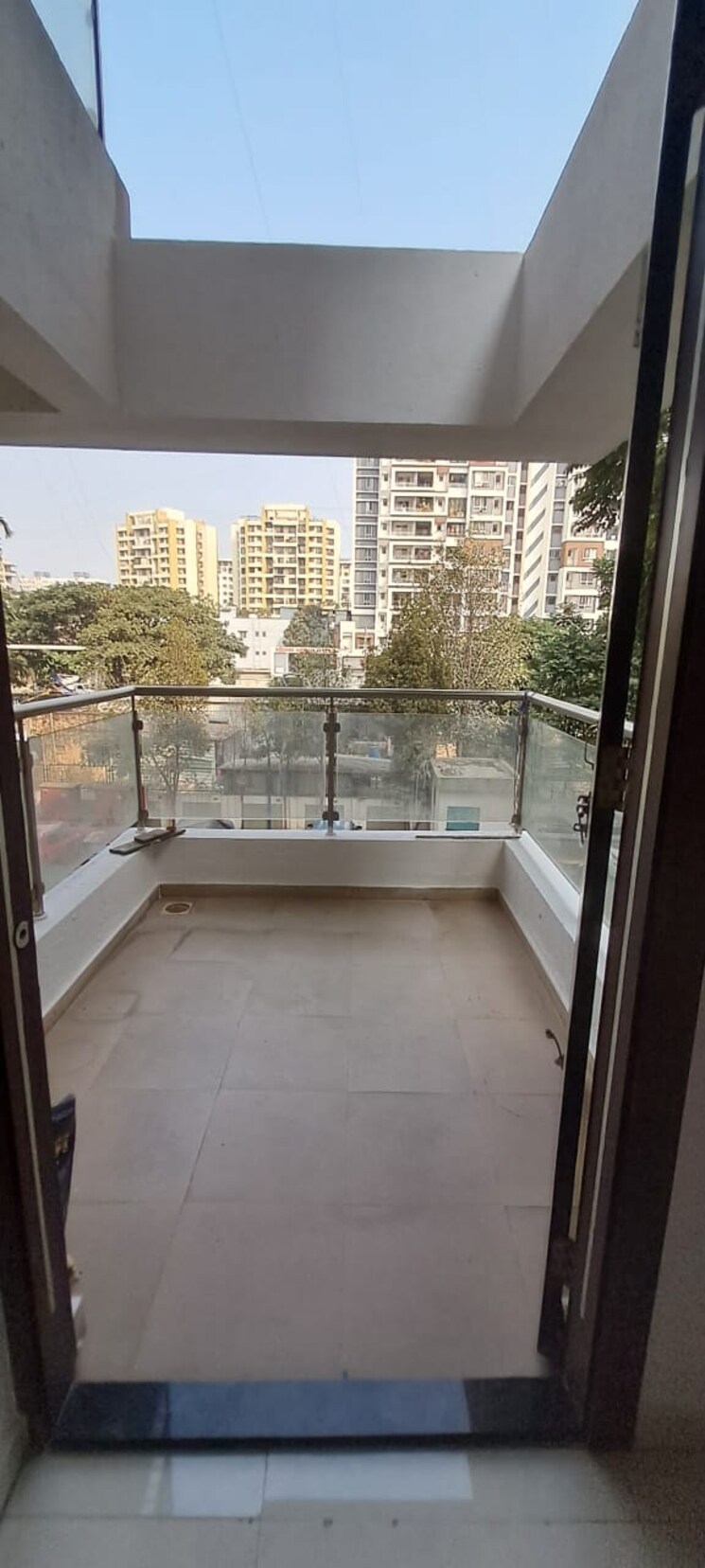 Balcony, mont-vert-oystera 2 Bedroom 750 Sq.Ft. Apartment In Wakad Pune 8026839
