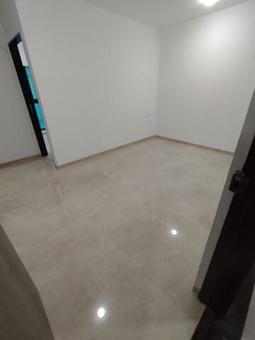 Room in 1 BHK Apartment at HIRAL Madhuban Heights, Kandivali West – for Rent