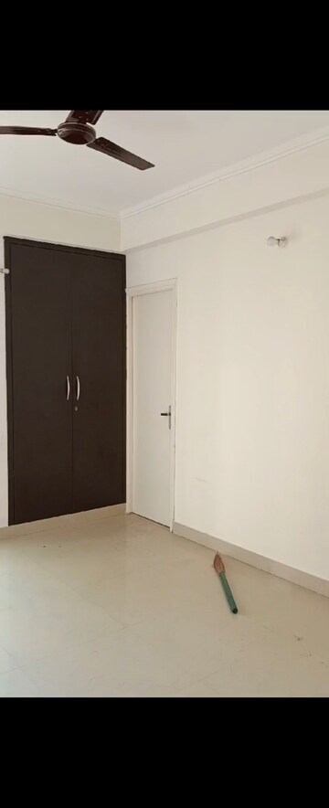 Room in 3 BHK Apartment at Nilaya Greens, Raj Nagar Extension – for Sale
