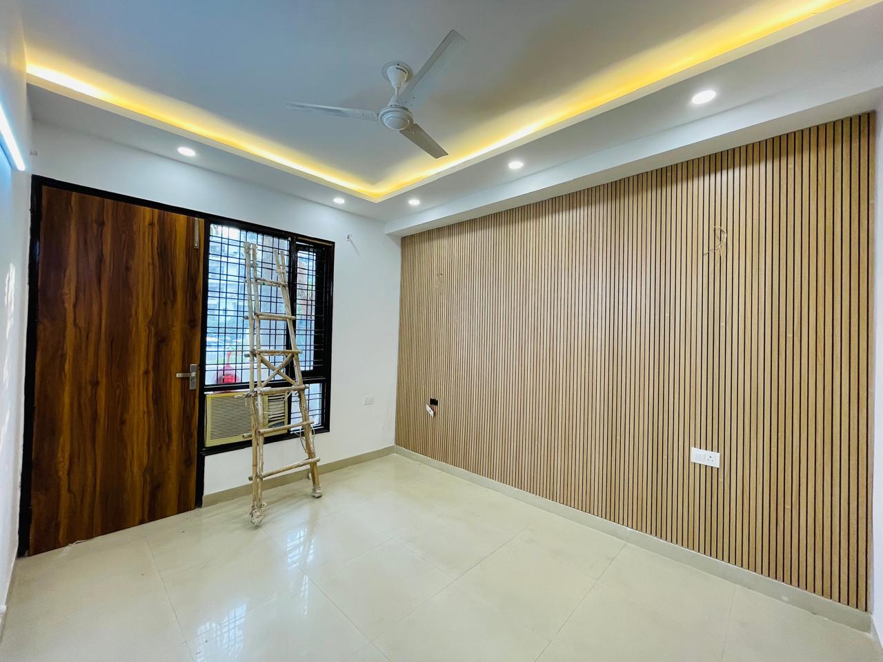 4 BHK + Servant Room Apartment For Sale in DLF Park Place