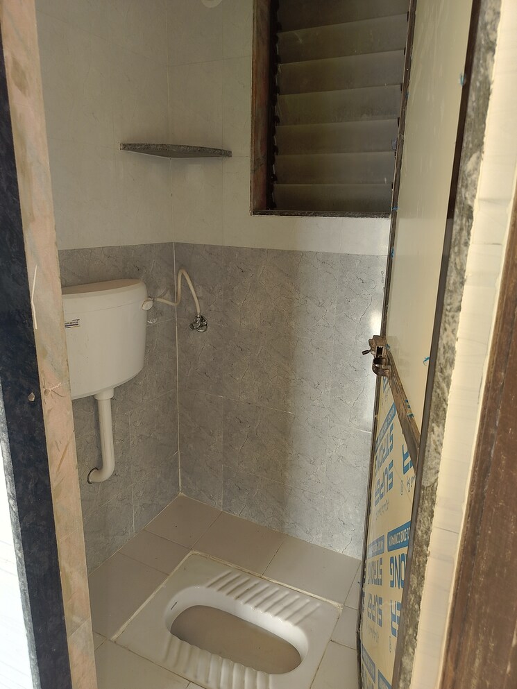 Bathroom, shanti-nagar-chs-nalasopara 2 Bedroom 845 Sq.Ft. Apartment In Nalasopara West Palghar 8027051