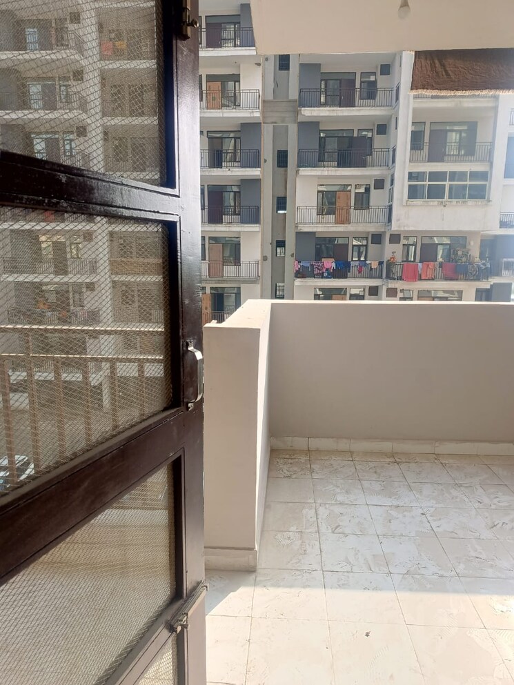 Balcony, amolik-sankalp 3 Bedroom 851 Sq.Ft. Apartment In Sector 85 Faridabad 8027048