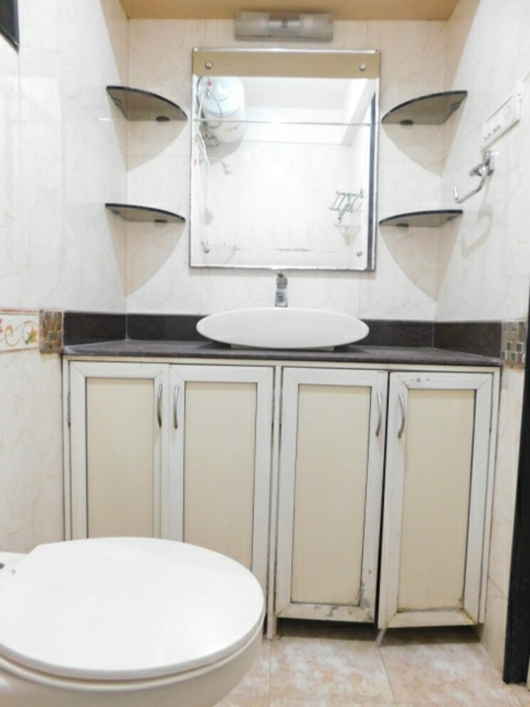 Bathroom, lake-home 2 Bedroom 890 Sq.Ft. Apartment In Powai Mumbai 8027081