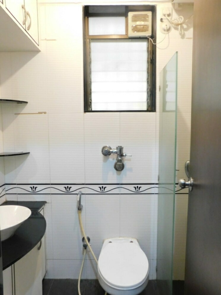 Bathroom, lake-home 2 Bedroom 890 Sq.Ft. Apartment In Powai Mumbai 8027081