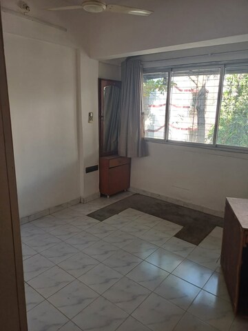 Master Bedroom in 2 BHK Apartment at Four Bunglows – for Rent