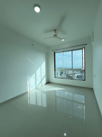 2 BHK Apartment For Sale in Shreeji Atlantis, Malad West