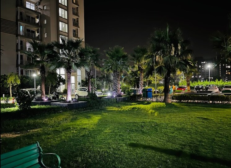 Garden, emaar-gurgaon-greens 3.5 Bedroom 1650 Sq.Ft. Apartment In Sector 102 Gurgaon 8027189