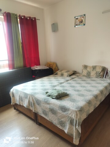 Bedroom in 3.5 BHK Builder Floor at SS Almeria, Sector 84 – for Rent