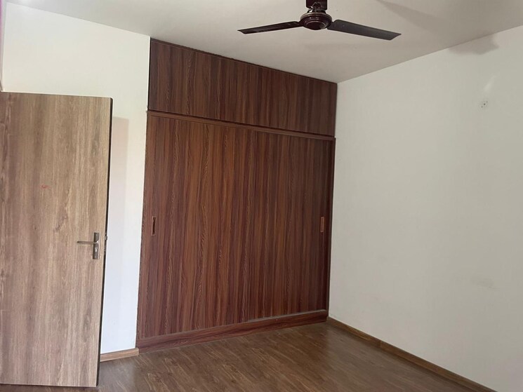 Room, dlf-the-primus 3 Bedroom 1799 Sq.Ft. Apartment In Sector 82a Gurgaon 8027240