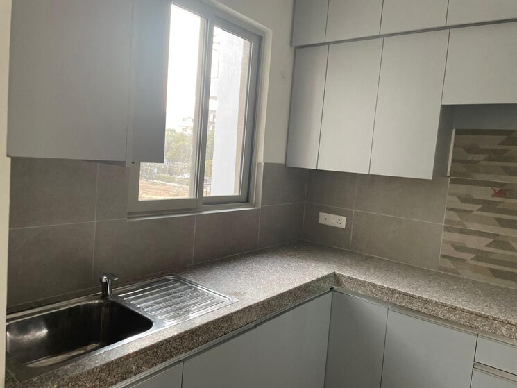 Kitchen, dlf-the-primus 3 Bedroom 1799 Sq.Ft. Apartment In Sector 82a Gurgaon 8027240