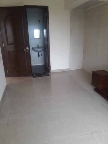 Bedroom in 2 BHK Apartment at Chembur – for Rent