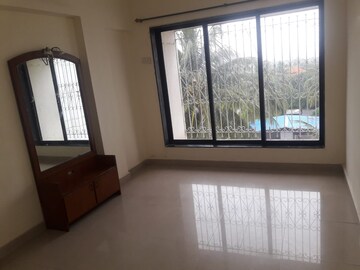 Bedroom in 2 BHK Apartment at Chembur – for Rent