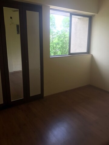 Room in 2 BHK Apartment at Lodha Palava City, Dombivli East – for Rent